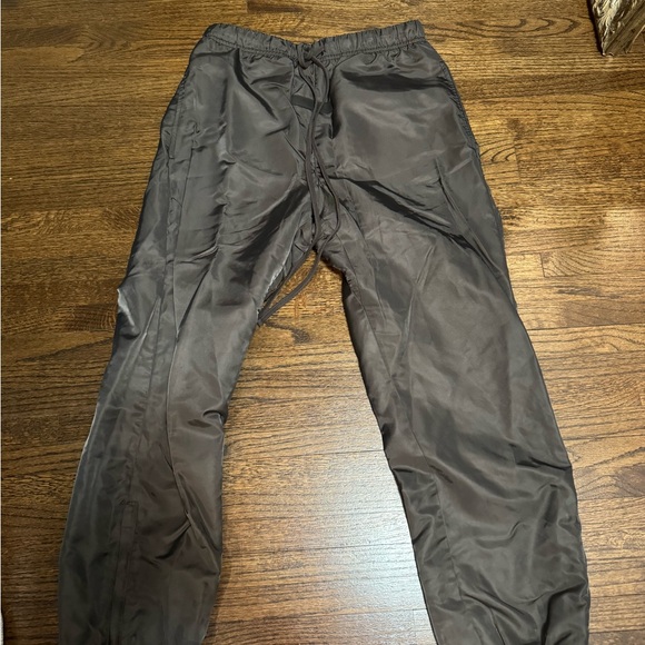 Fear of God Essentials nylon track pants - Picture 3 of 4